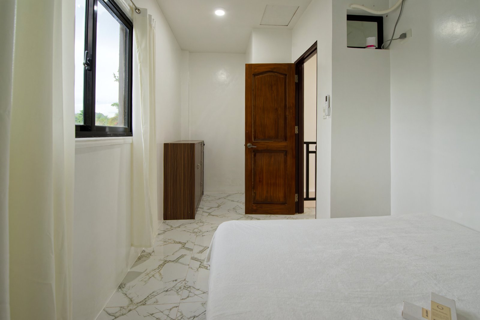 04 Bedroom