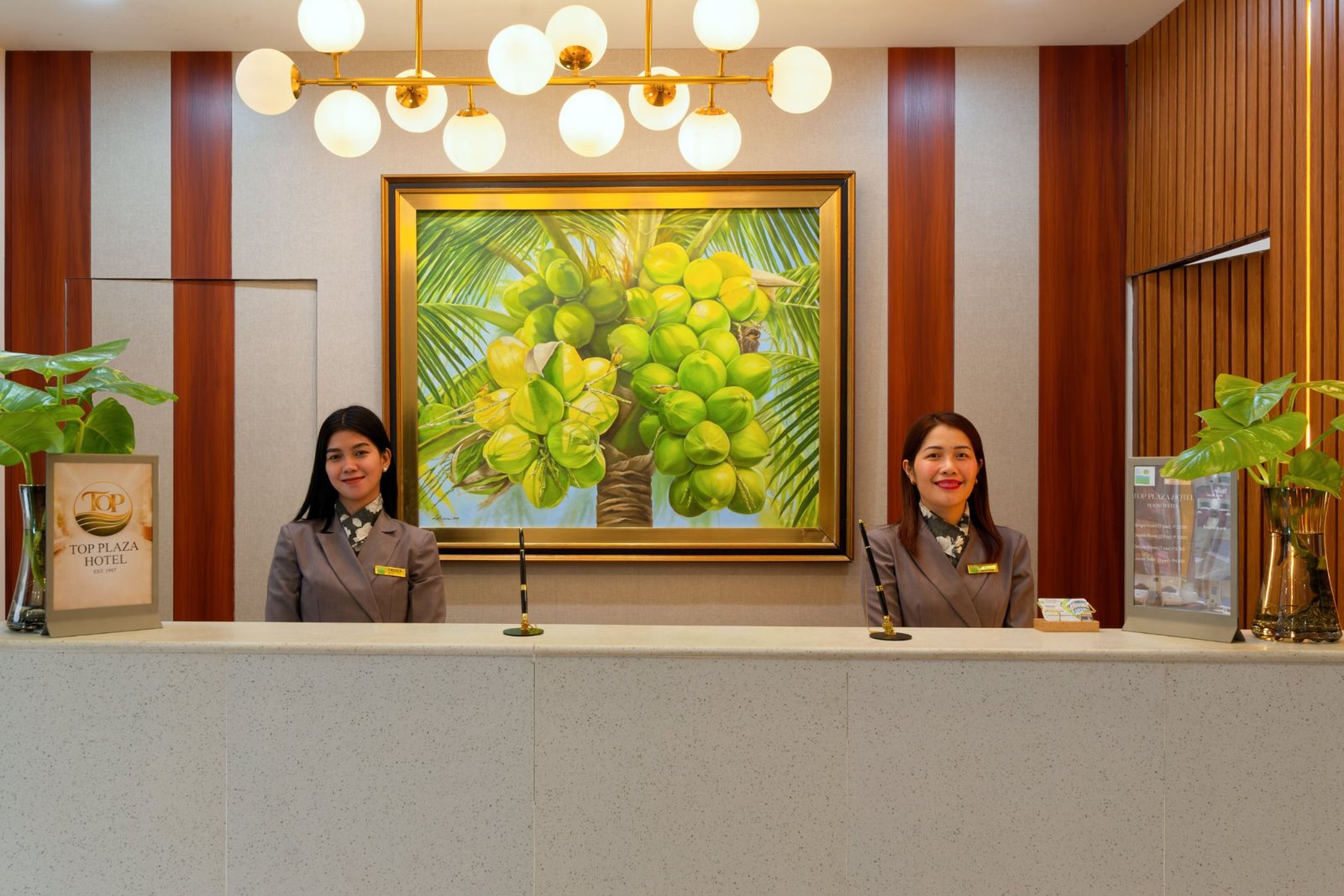 Lobby 10