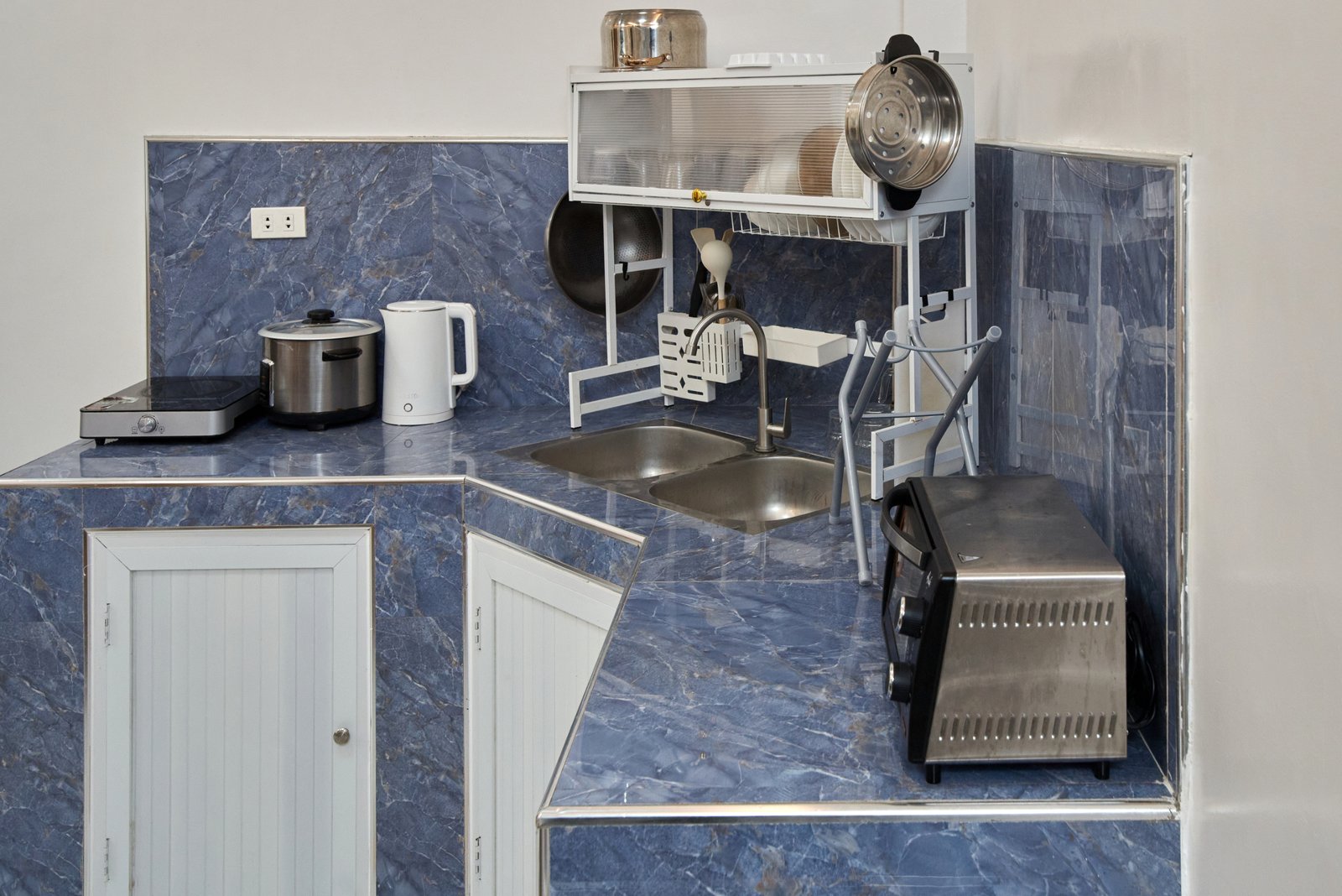 08 Kitchen