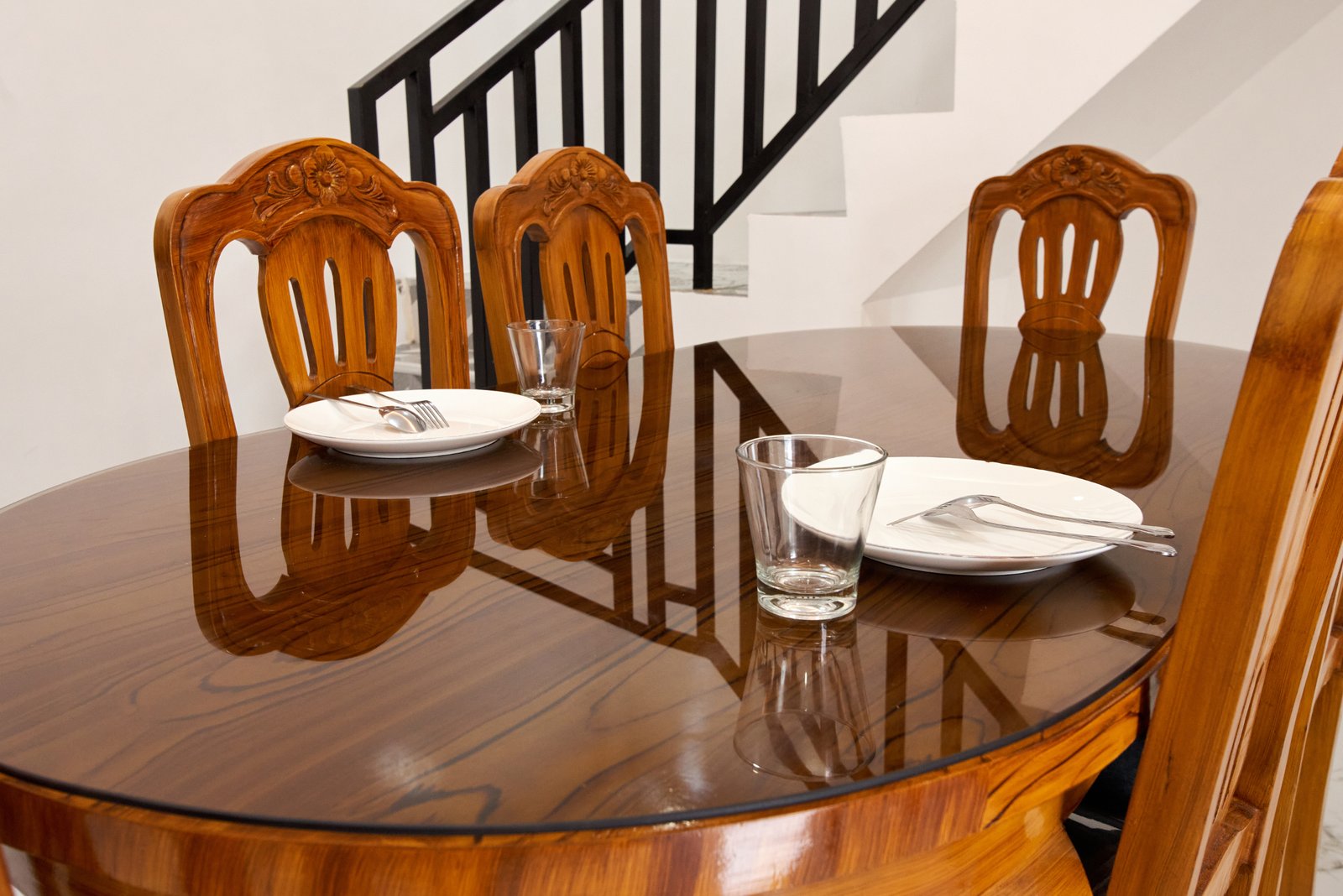 12 Dining
